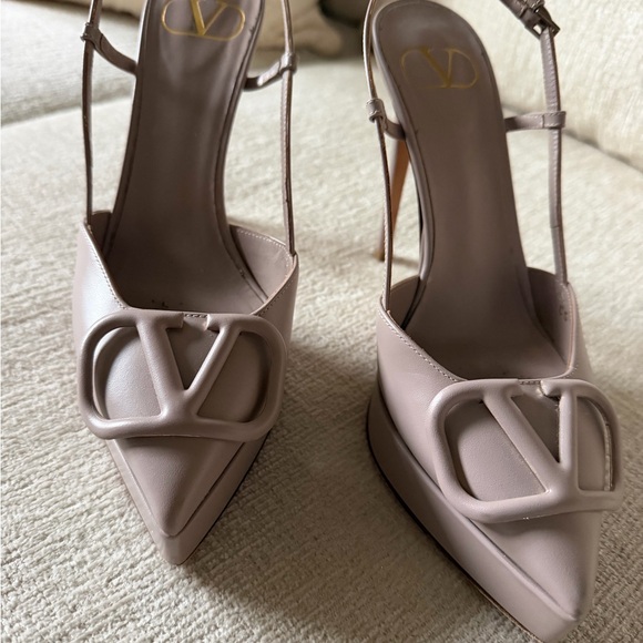 Valentino Women's light grey Slingback Heels - Picture 7 of 8
